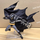 Action Figure Batman Hush Mafex 126 – Versão Preta, Bandai, 1/12, Colecionável DC