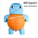 Boneco Decorativo Johnny Turtle MINISO – Acessório para Carro com Spray de Água, Tema Pokémon