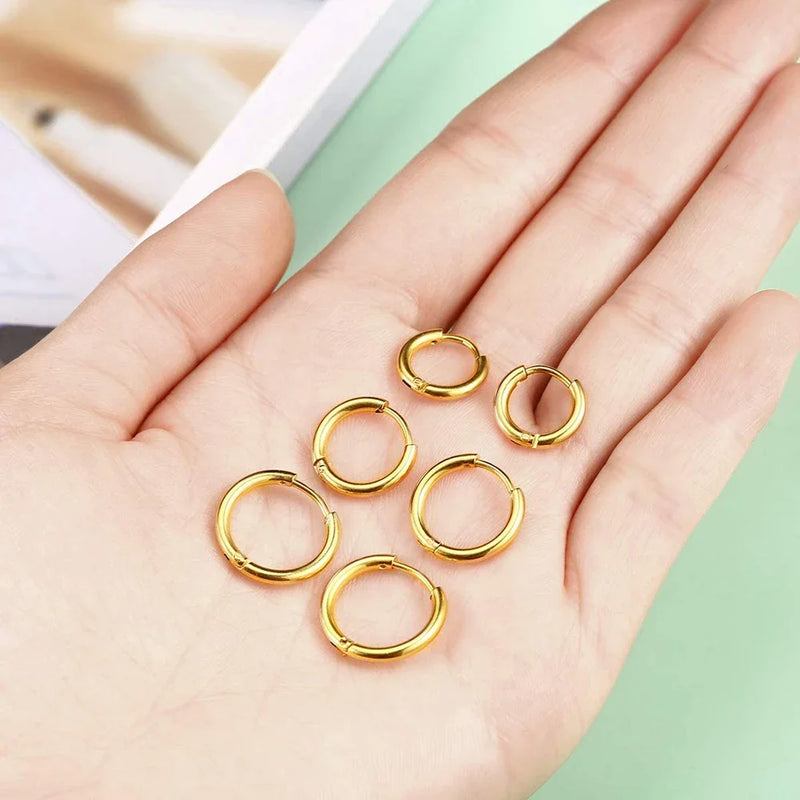 Conjunto de 7 Pares de Brincos Huggies de Aço Inoxidável | Argolas Unissex para Cartilagem e Orelha